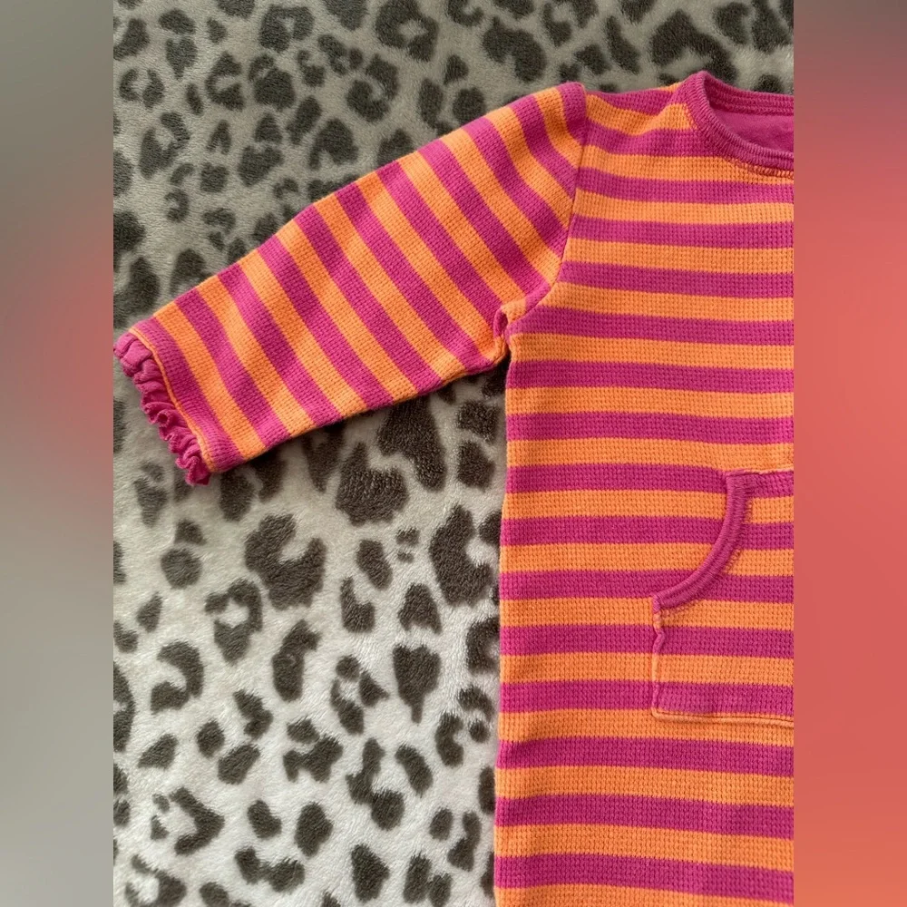 2006 babyGap Striped One Piece in Pink Orange Size 6-12 Newborn